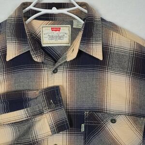 Vintage Levis Mens Large Plaid Flannel Button Down Shirt Tan Russian Made Y2K